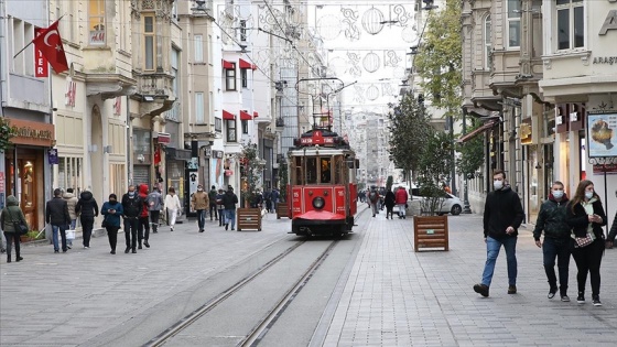 İstiklal Caddesi'ndeki kalabalık dronla sürekli kontrol edilecek