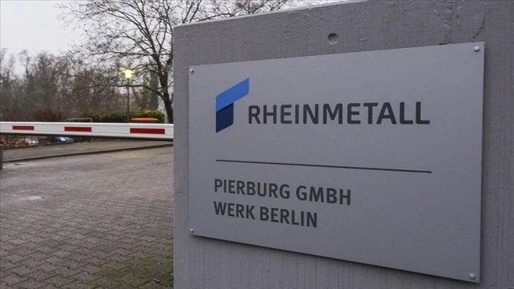 İtalya, Alman silah üreticisi Rheinmetall'a 20 milyar avroluk tank siparişi vermeyi planlıyor