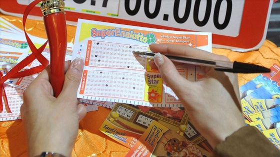 İtalya'da 2 avroya oynadığı loto 209 milyon kazandırdı