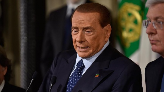 İtalya'da Berlusconi'den 'cumhurbaşkanlığına' yeşil ışık