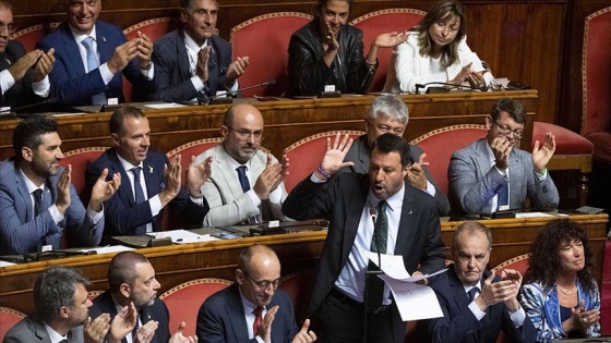 İtalya'da hükümet krizi sürüyor