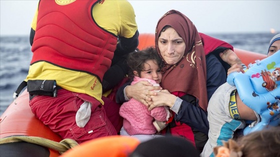 İtalya'dan STK gemisindeki kadın ve çocuk göçmenlere tahliye izni