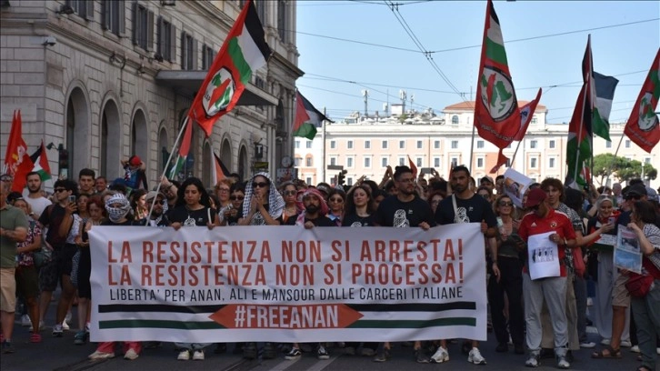 İtalya'da Filistin'e destek yürüyüşü düzenlendi