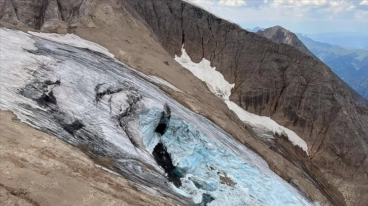 İtalyan Alpleri'ndeki felakette kaybolanları arama çalışmaları sürüyor