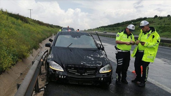 İYİ Parti'li Beyaz ve Reis trafik kazasında yaralandı