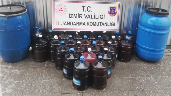 İzmir'de 880 litre kaçak içki ele geçirildi