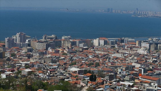 İzmir'de cami hoparlörlerinden müzik yayınına soruşturma