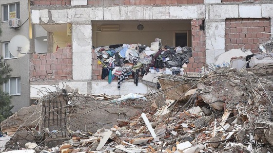 İzmir'de depremden zarar görenlerden emlak komisyonu alınmayacak