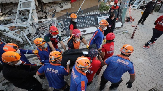 İzmir'deki depremde hayatını kaybedenlerin sayısı 36'ya yükseldi