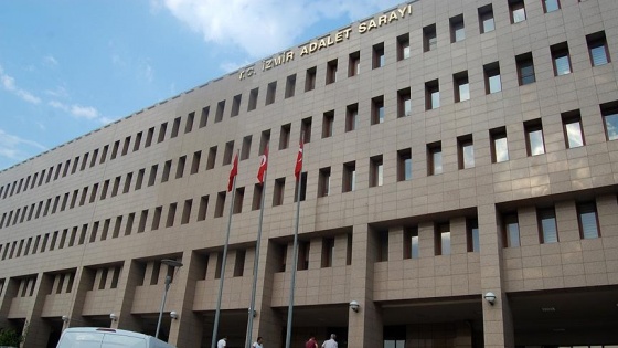 İzmir'deki FETÖ soruşturmasında 28 kişi tutuklandı