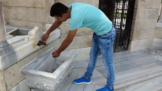 İzmir'deki tarihi Saat Kulesi'nin muslukları çalındı