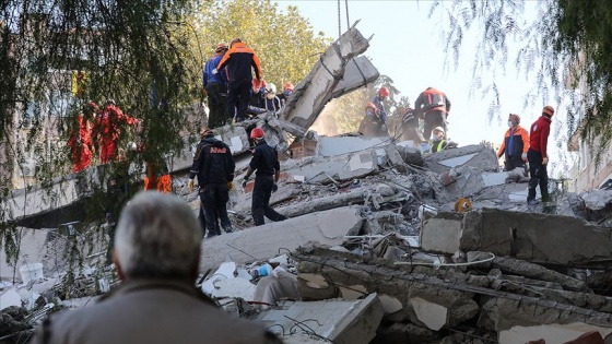 İzmir depreminde yıkılan binalarda 'beton kalitesizliği' tespiti