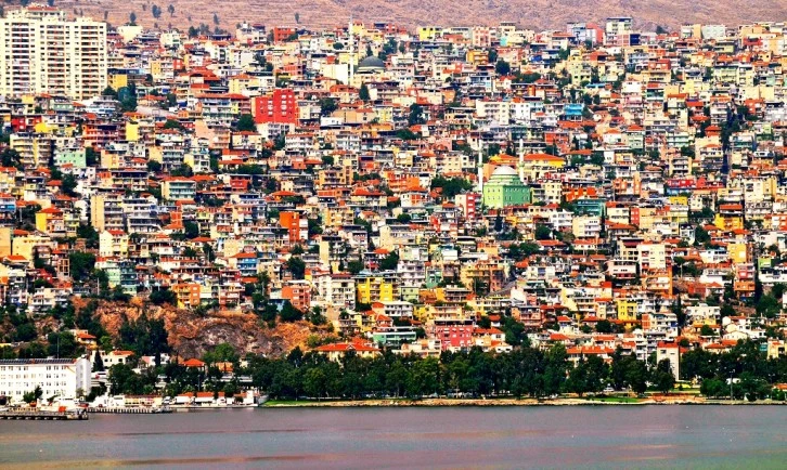 İzmir hariç!.. -Emin Batur yazdı-