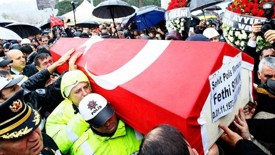 İzmir şehitlerinin adı okullarda yaşatılacak