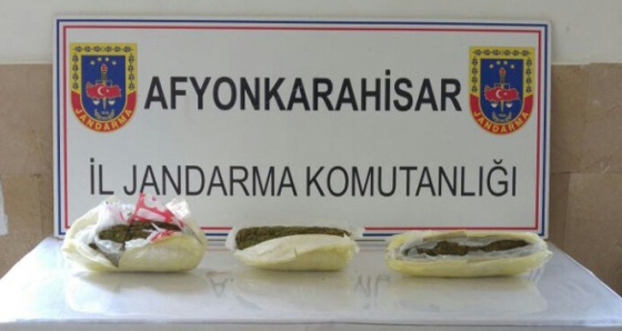 Jandarma operasyonu ile 2 kilo esrar yakalandı