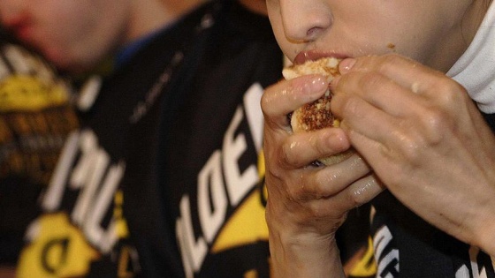 Japonya'da hızlı yemek yeme yarışmasında bir kişi öldü