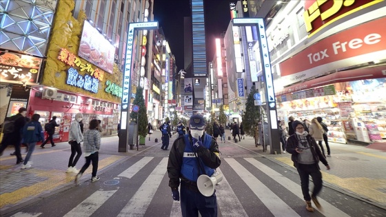 Japonya'da kabine Kovid-19 tedbirlerine uymayanlara para ve hapis cezası öngören tasarıyı onayladı