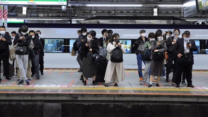 Japonya'da günlük Kovid-19 vaka sayısı ilk kez 50 bini geçti