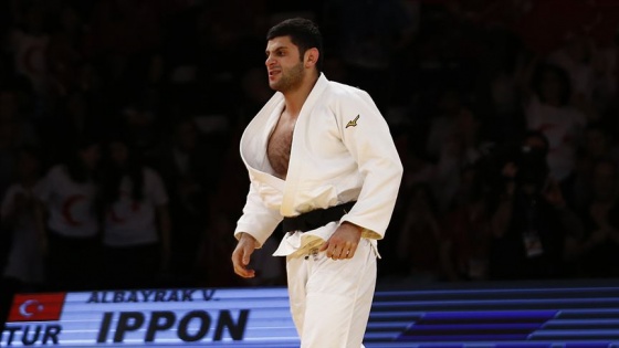 Judoda Macaristan'da kazanılan 2 altın madalya moralleri yükseltti