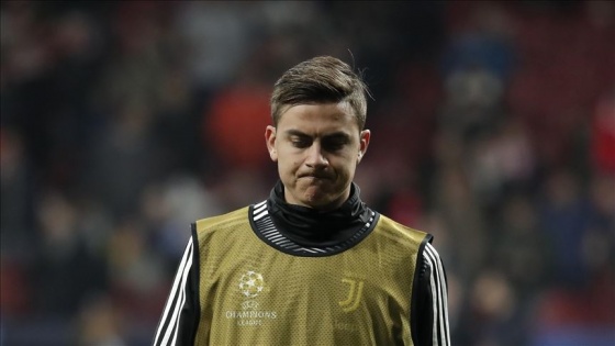 Juventus'ta Arjantinli oyuncu Dybala sakatlığı sebebiyle bir süre forma giyemeyecek