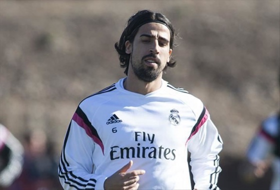 Juventuslu Khedira 3 ay futbol oynayamayacak