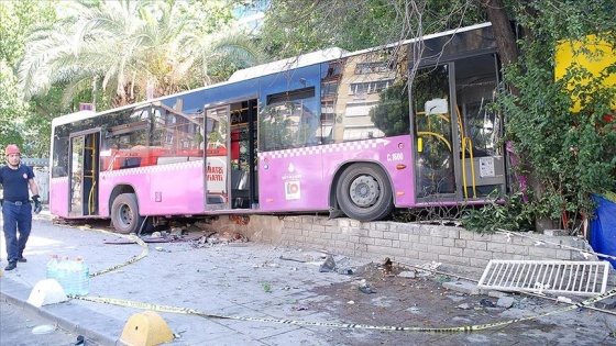 Kadıköy'de trafik kazası: 5 yaralı