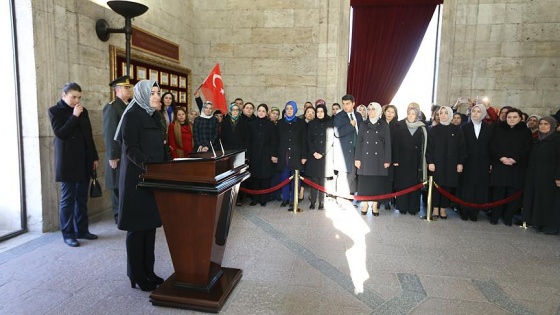 Kadın milletvekilleri Anıtkabir'de