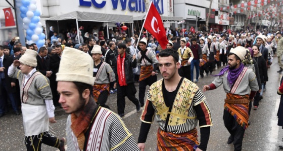 Kahramanmaraş'ın kurtuluşu 20 bin vatandaş ile kutlandı