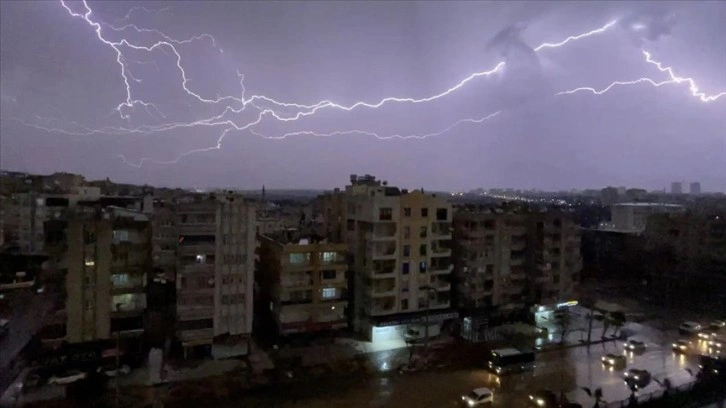 Kahramanmaraş, Şanlıurfa ve Malatya'da sağanak etkili oluyor