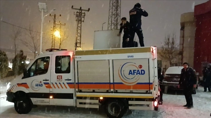 Kahramanmaraş ve çevre illerdeki depremin ardından kurtarma ekipleri bölgeye sevk ediliyor