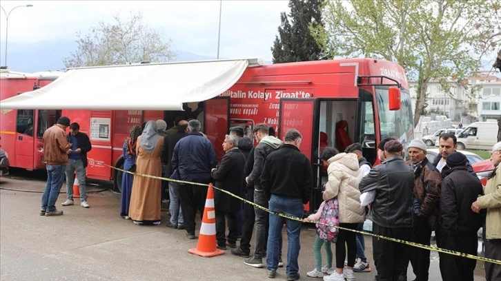 Kahramanmaraş'ta bankacılık hizmeti konteyner ve mobil araçlarla verilmeye devam ediliyor