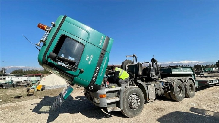 Kahramanmaraş'taki enkazlarda DSİ tamir ekibi de görev yapıyor