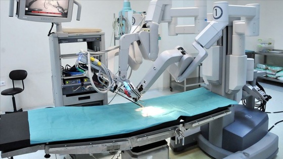 Kalpte robotik ameliyatlar açık cerrahiye son vermeye aday