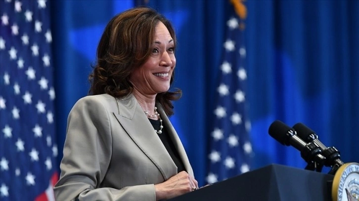 Kamala Harris, başkan yardımcısı adaylığına Minnesota Valisi Tim Walz'u seçti