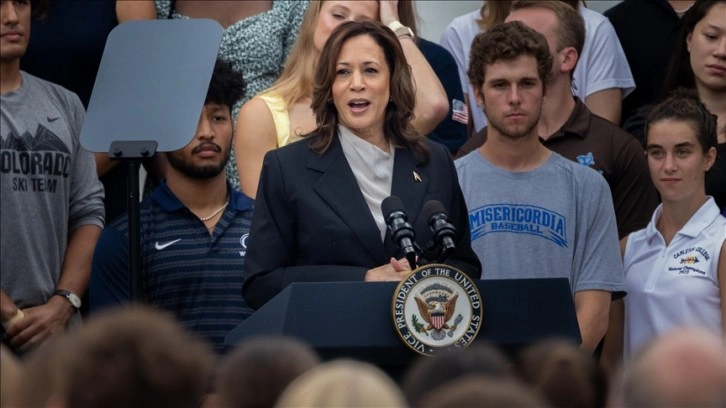 Kamala Harris'in başkan yardımcılığı adayı listesi şekilleniyor