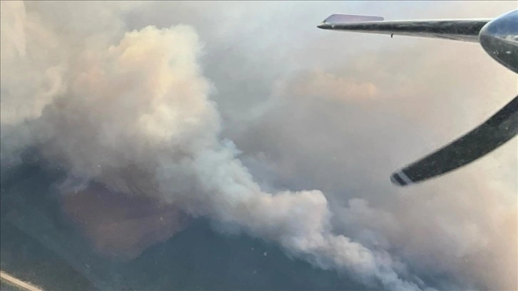 Kanada'da orman yangınları nedeniyle Jasper bölgesinden 4 bin 700 kişi tahliye ediliyor