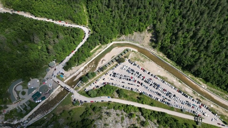 Kanyonlarıyla ünlü Pınarbaşı'na bayramda 60 binin üzerinde turist geldi