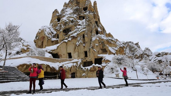 Kapadokya beyaza büründü