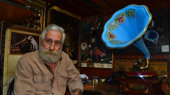 Kapalıçarşı'nın “Gramofon Babası“ Mehmet Öztekin hayata veda etti