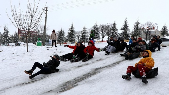 Bingöl&#039;ün 4 ilçesinde okullara kar tatili | Bingöl&#039;de 8 Ocak okullar tatil mi?