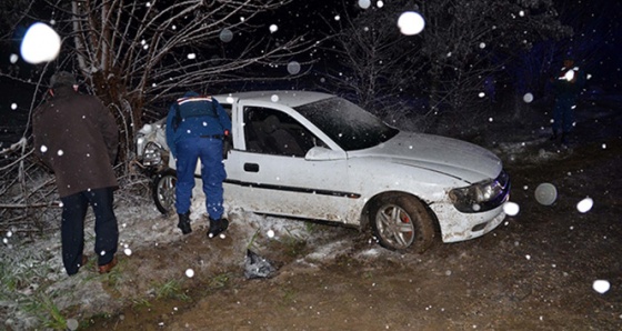 Kar yağışı beraberinde kazaları getirdi: 1 ölü, 8 yaralı