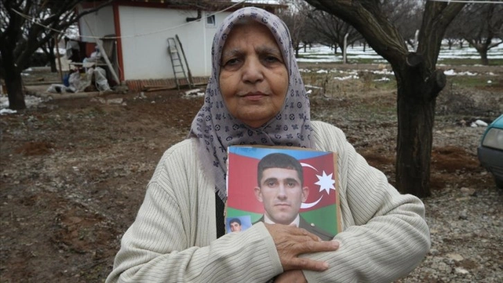 Karabağ şehidinin annesinden Malatyalı depremzede şehit annesine 