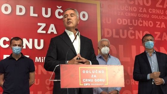 Karadağ Cumhurbaşkanı Djukanovic: Rusya, Sırp kilisesi aracılığıyla Karadağ'daki seçimlere karışıyor