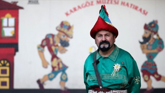 Karagöz'ü ölen Hacivat'ın hüzünlü yalnızlığı