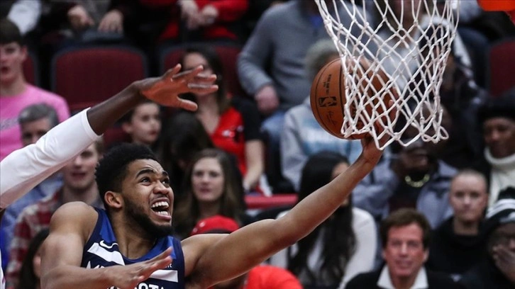 Karl-Anthony Towns 60 sayıyla Minnesota Timberwolves'a galibiyeti getirdi