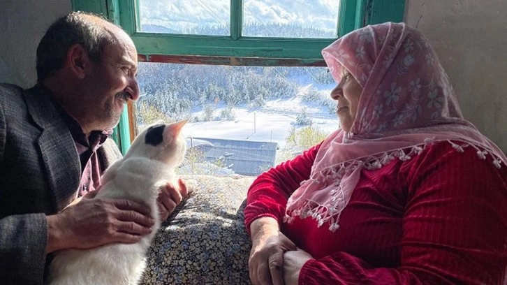 Karla kaplanan köylerinde 40 yıl sonra ilk kışı geçiriyorlar