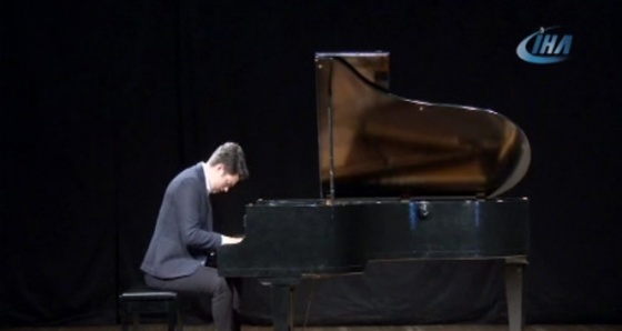 Kartallı genç piyano sanatçısından konser