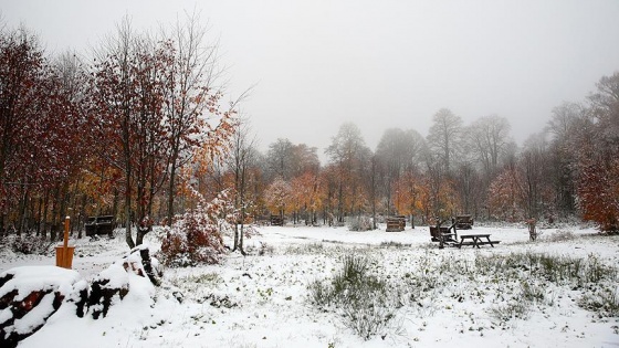 Kartepe'ye mevsimin ilk karı yağdı