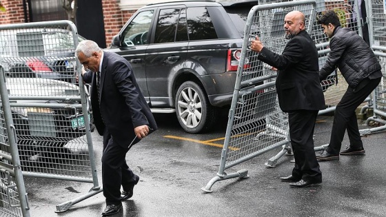 Kaşıkçı için konsolosluk önündeki bekleyiş sürüyor