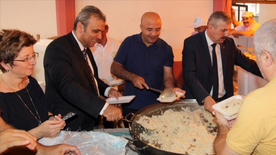 Kastamonu'da 127 yıldır sürdürülen 'bayram pilavı' geleneği